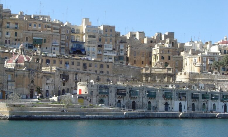 مالطا